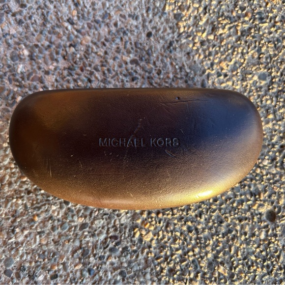 MICHAEL KORS WOMEN SUNGLASS GRIFFIN M2472S 101 WHITE/GOLD METAL w/ Original Case - Picture 7 of 8